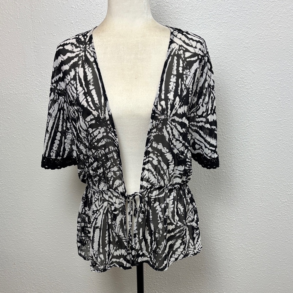 1431 I. N. studio Elegant Monochrome Women's Blouse
